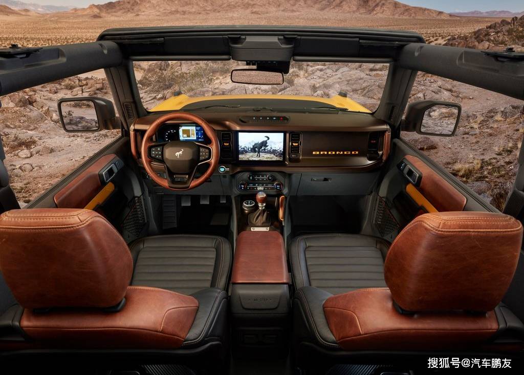 路虎卫士白给咯看看福特硬派越野bronco有多硬