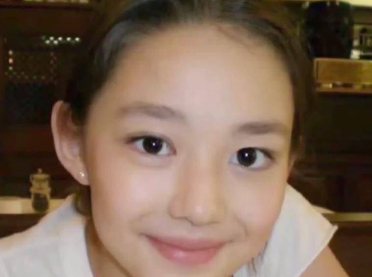 原创因为太美被质疑整容?当吉娜公布童年照那刻,黑子都沉默了