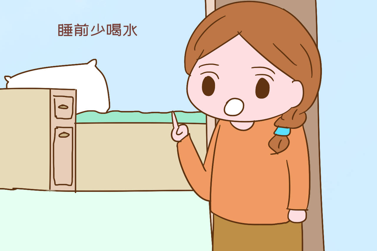 原创怀孕后,孕妈喝水时要讲究,以下方式会让羊水更清澈,对胎儿好