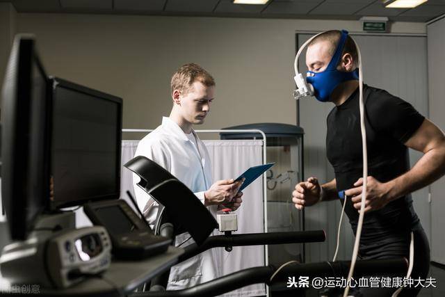 以跑步时摄氧量达到自身最大摄氧量的40%左右为瘦身锻炼合适强度的