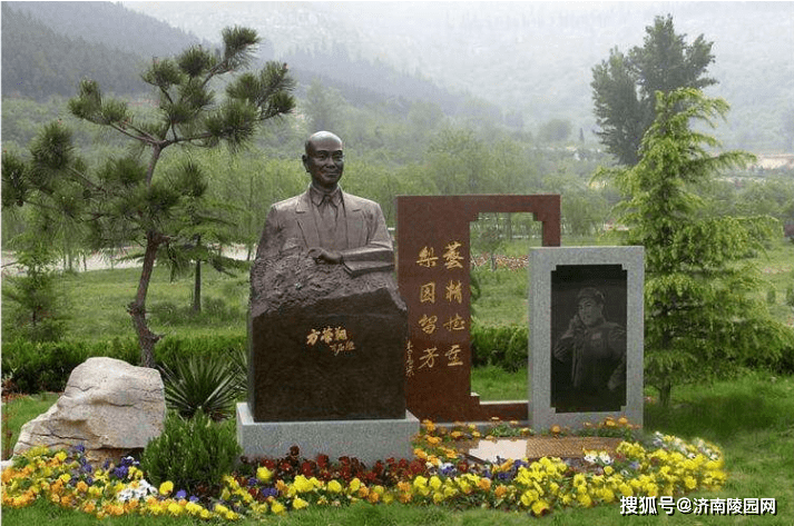 带您参观山东福寿园公墓_墓碑