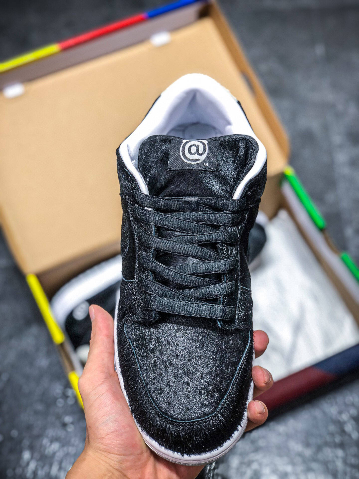 日本玩具 medicom toy 联名耐克 sb dunk be rbrick 鬃毛暴力熊板鞋