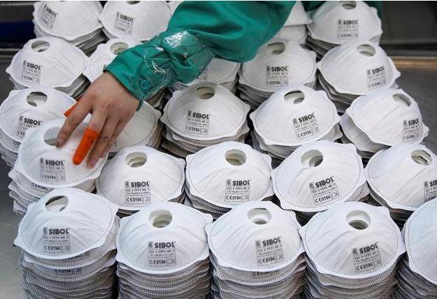 美国的口罩问题,就像一部"肥皂剧",让人百看不厌