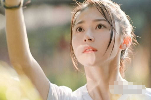 《重启之极海听雷》哑女和黑眼镜什么关系?守陵村有什么秘密?