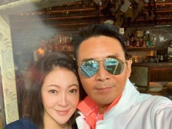 53岁小虎队成员抗癌成功, 与小20岁女粉丝闪婚,为爱拍戏两次入院_林立