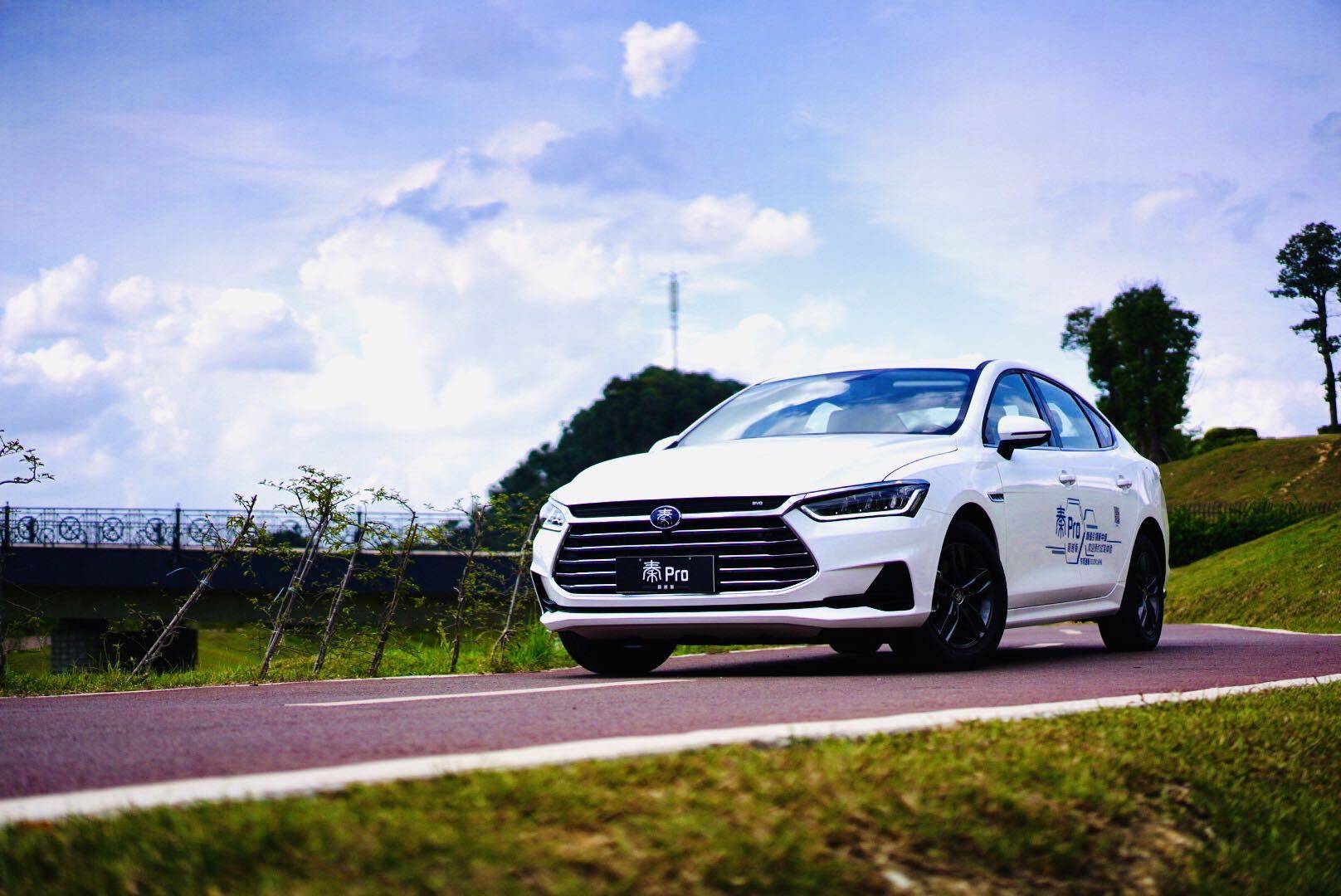 可颜可甜,小试比亚迪秦pro超越版_手机搜狐网