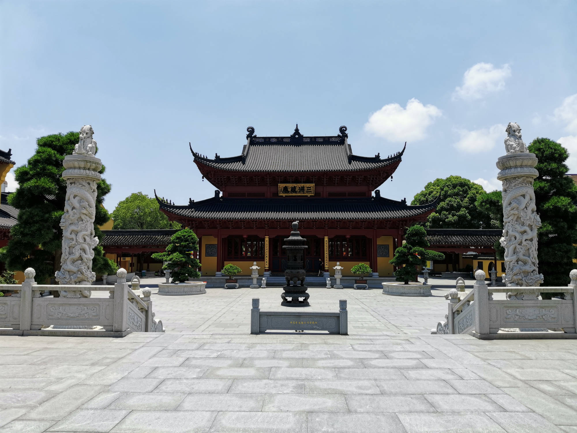 浙江这个唐朝古寺,花8000万重修,却藏于原生态古镇内_寺庙