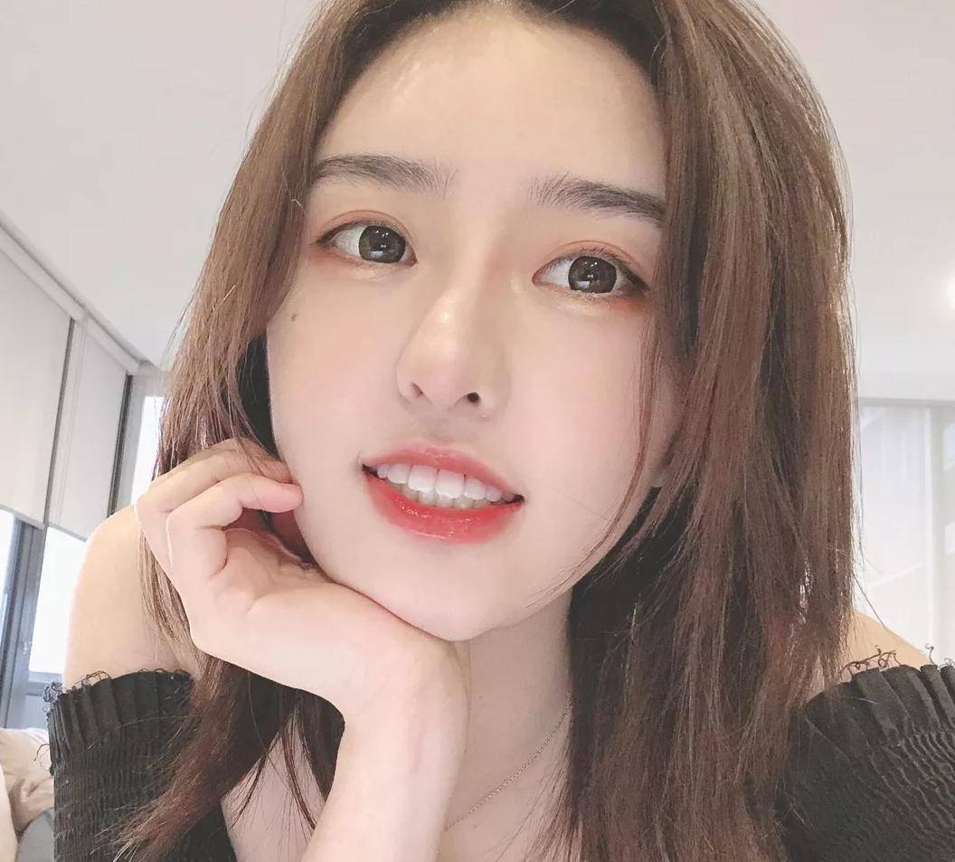 斗鱼最惨女主播?停播反抗欠薪,榜1:你公会倒闭了_林见鹿