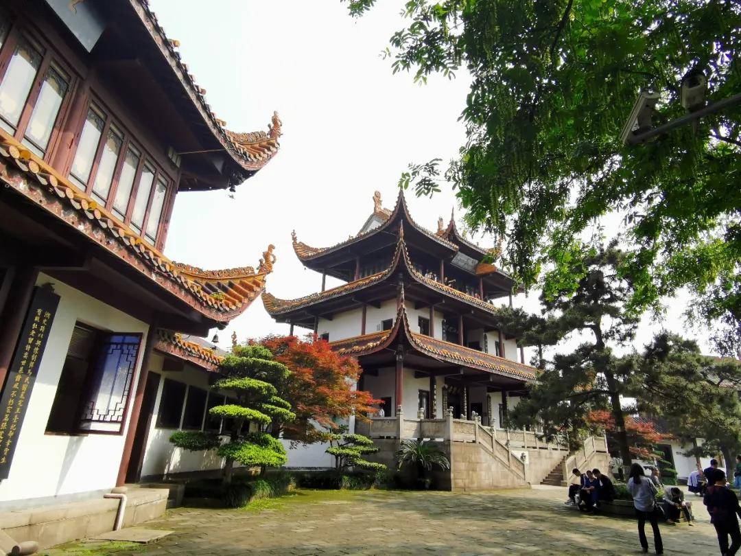 「楚天一览」天心阁.天心阁于抗战期间文夕大火时烧毁,1983年重建.