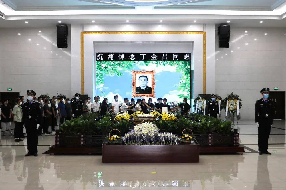 诸城人丁金昌,生命定格在抗疫一线!