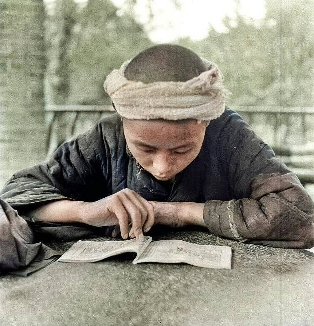 1959年珍贵彩色老照片生活安逸祥和图3游泳女孩穿衣很前卫