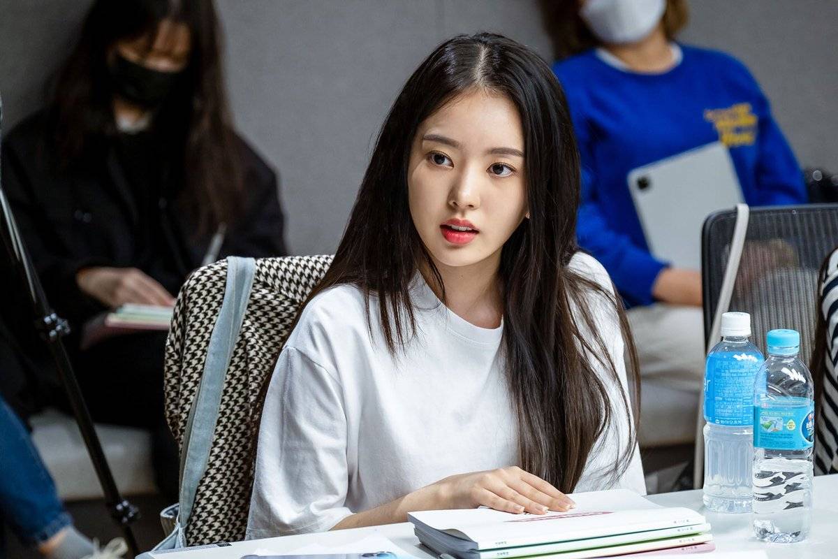 原创《恋爱革命》公开剧本阅读现场照!预告视觉美食店的来临!