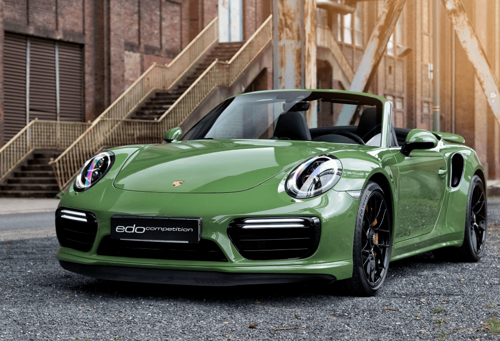 『保时捷曼巴绿』交织与形° 大厨柜