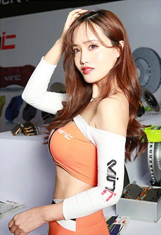 模特秀场 ▏太阳女神:雨薇_height