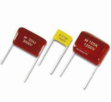 4,电容器的放电:玻璃膜电容两板分别带等量异种电荷,每个极板带电量的