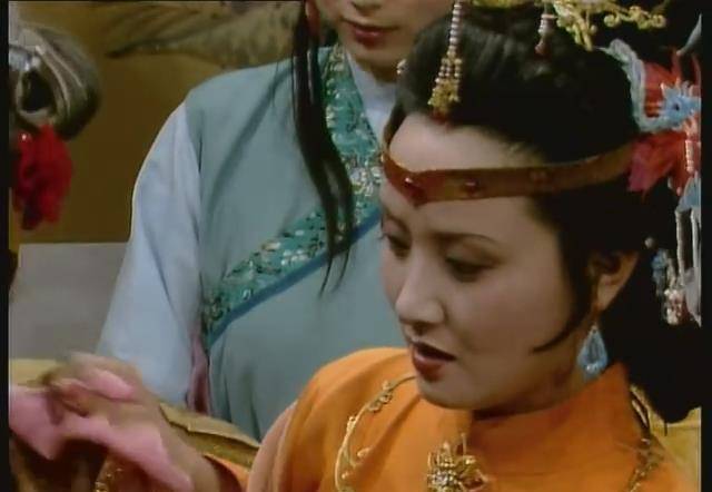 凤姐,凤姐为何可以成为贾府的大管家,不要忘记了她上面有邢夫人,王