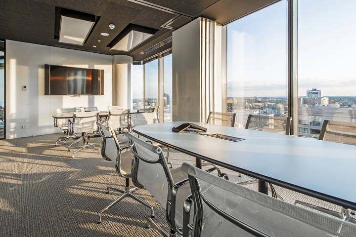 国外办公室家具运用案例欣赏:deloitte德勤波兰办公空间的创新诠释