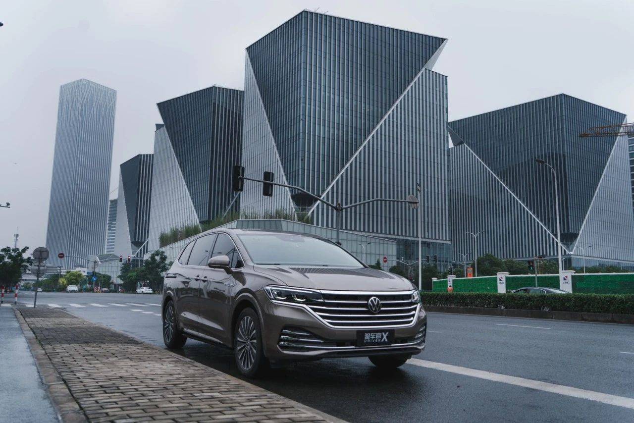 上汽大众威然论豪华商务mpv的全新待客之道