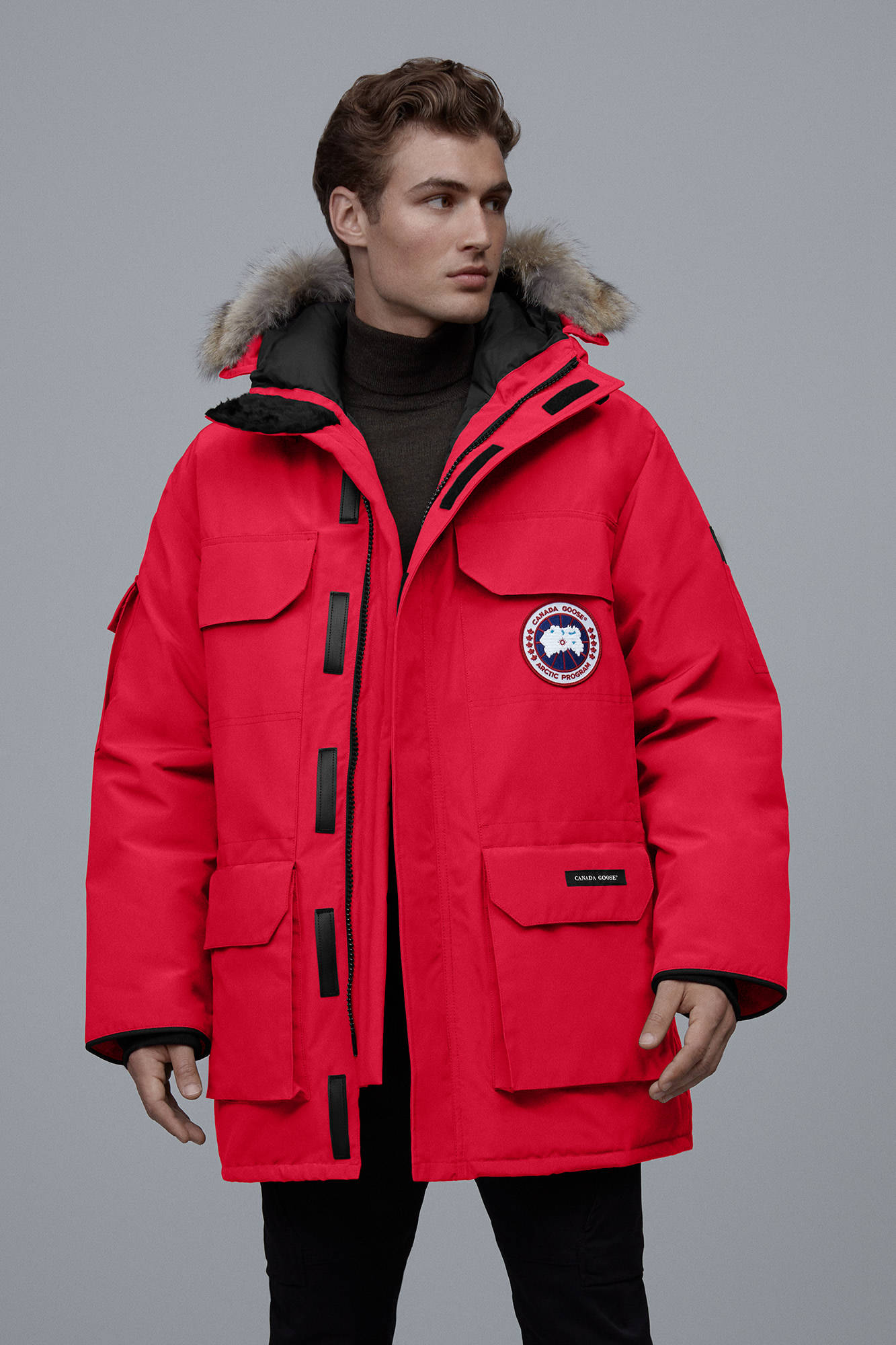 鉴赏canada goose 加拿大鹅羽绒服2020年度新款远征款派克大衣
