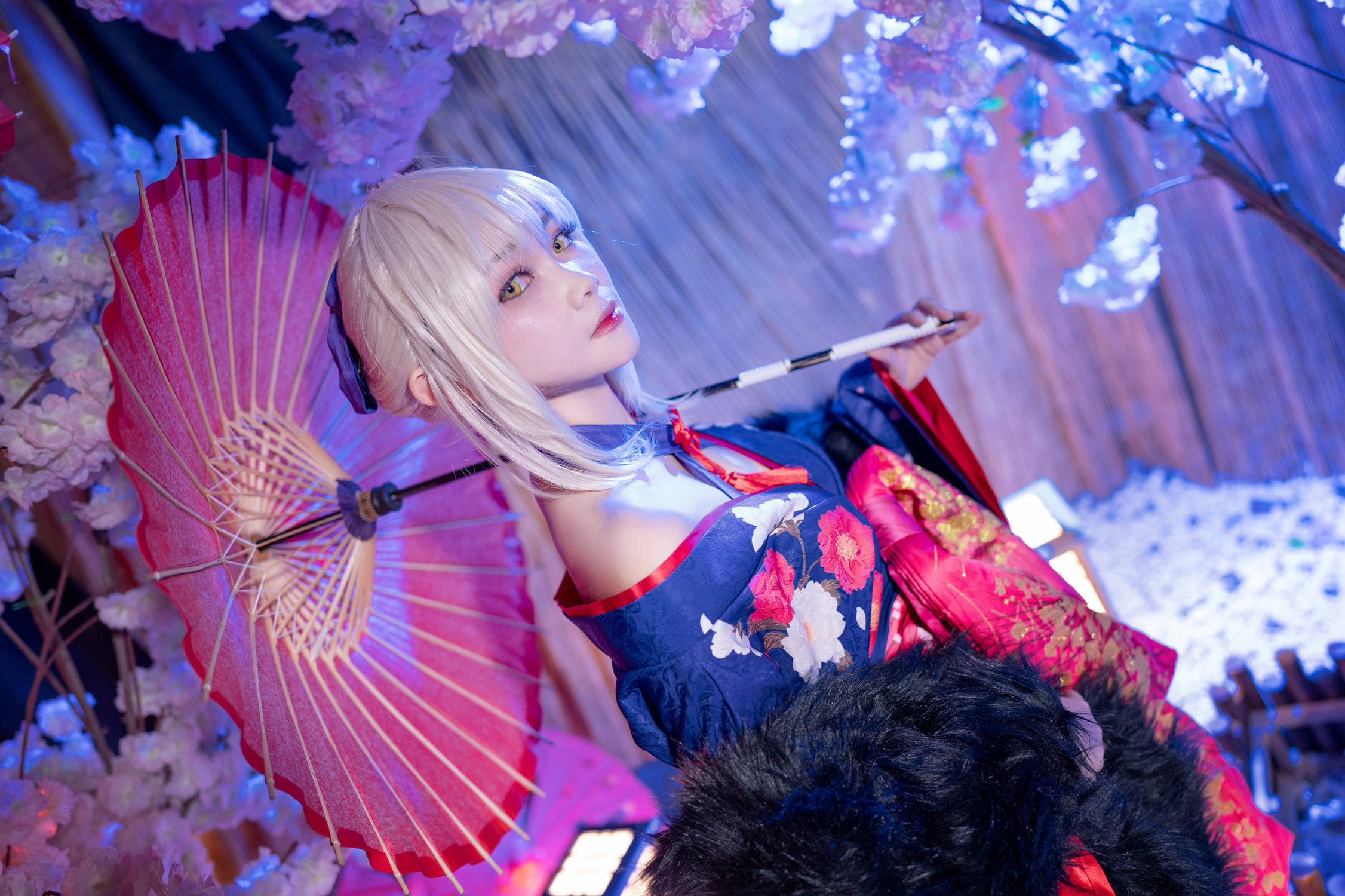 fate 吾王cos,一字肩和服优雅知性,这是master们的saber吗?