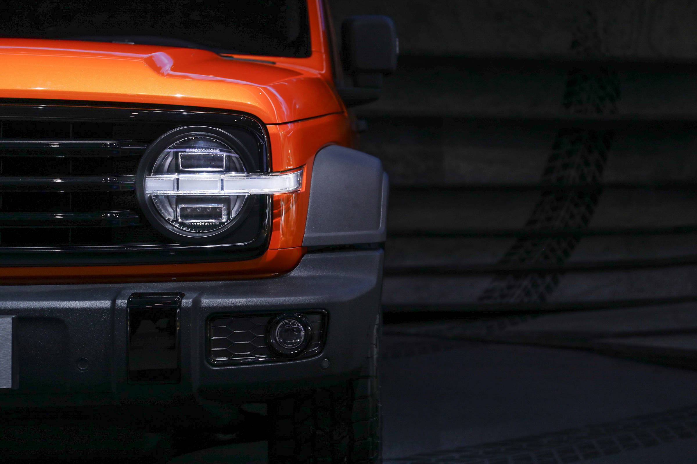 wey首款智能豪华越野suv "坦克300" 全球首发