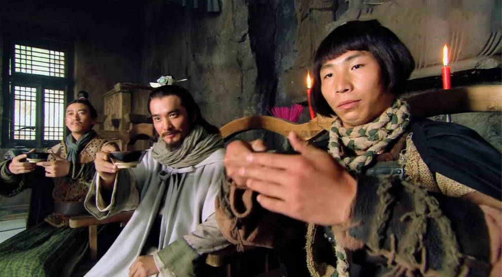 还有两个晁盖的仇人,他们就是摸着天杜迁和云里金刚宋万