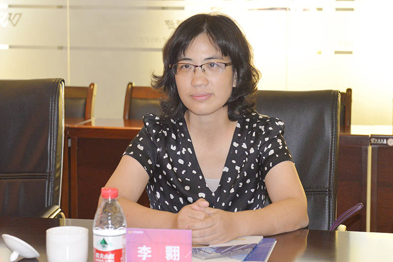 广东省湛江市坡头区领导一行莅临无界投资控股集团考察座谈