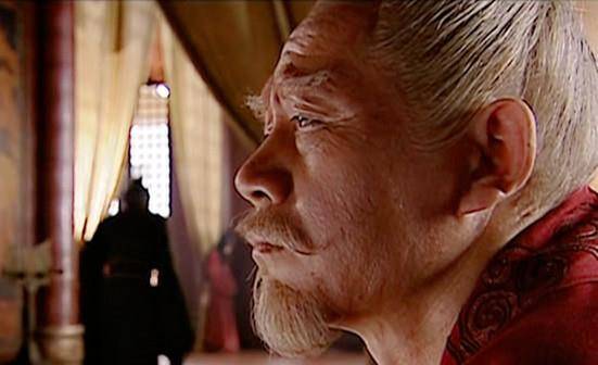 田千秋为人敦厚,没有什么政治野心,且富于智慧,多行