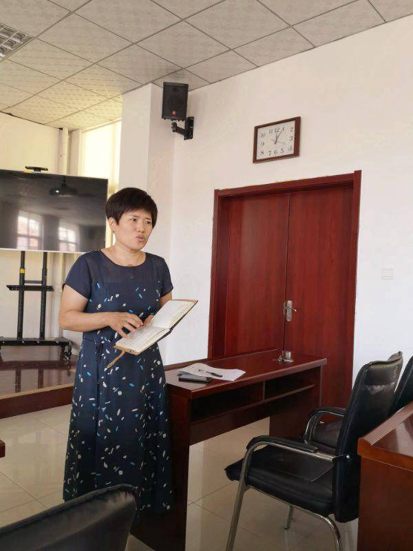 儿科教研组临床教师谭迎花,张枫,宋红,于晓霞,李娜娜选取各自带教内容