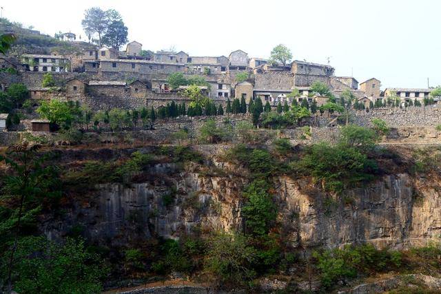 山西平顺"空中村",云雾缭绕宛如仙境,人称晋南"小布达拉宫"