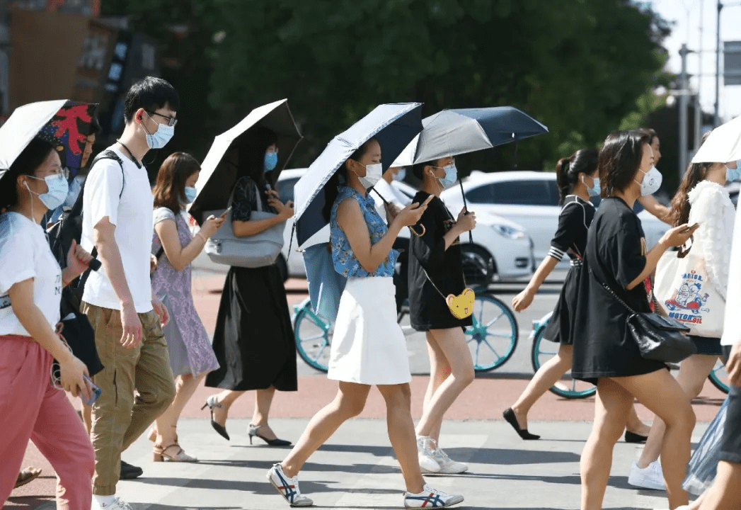 377℃！北京今年最高温再破纪录，局地超40℃，坚持过今天就有雨气温 6568