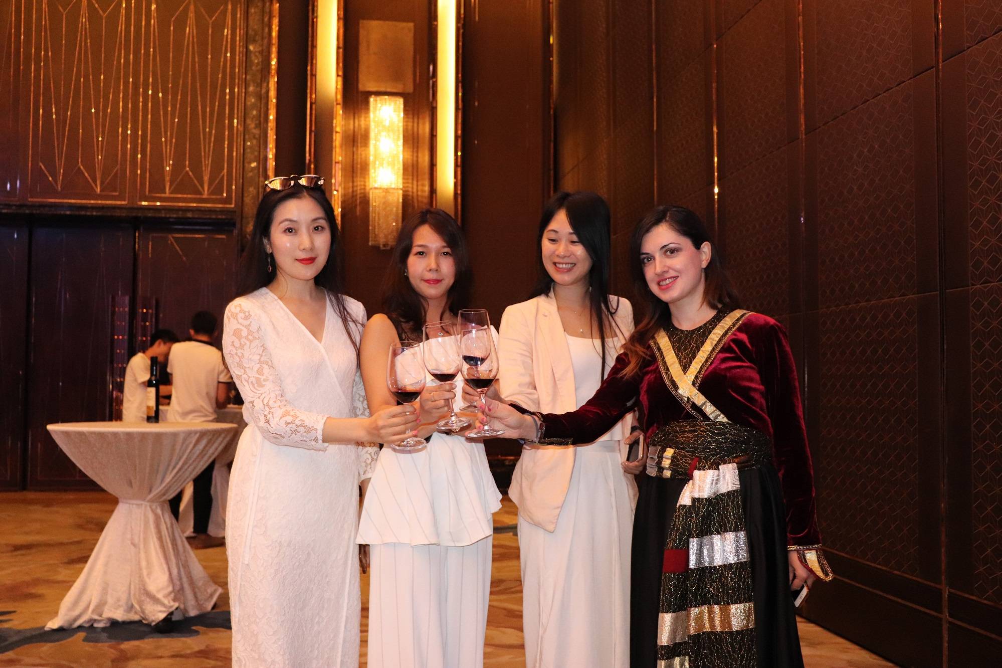 中格文化克维利全国巡回高端红酒品鉴会深圳站完美谢幕