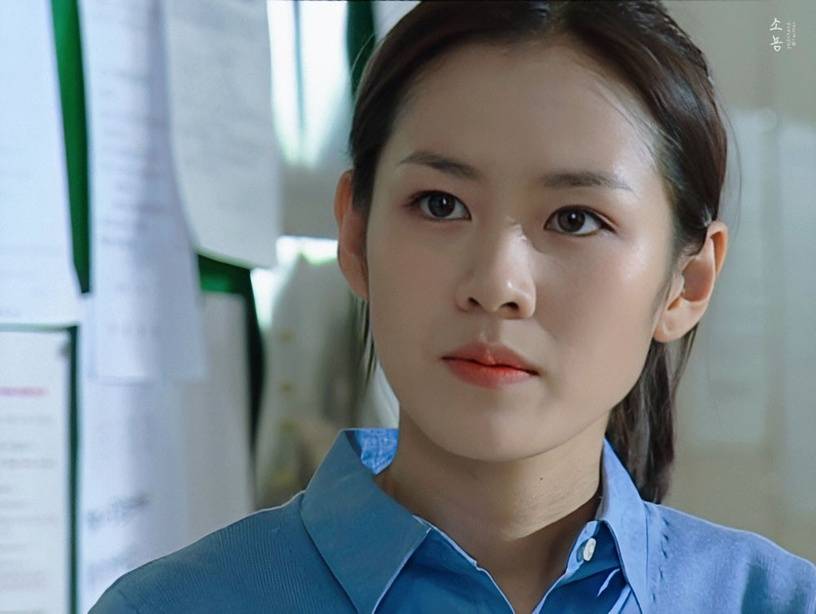 原创孙艺珍令人心动的绝美瞬间!孙艺珍眼眶含泪,是楚楚可怜美少女