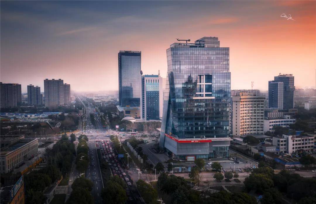 张家港工业经济活力迸发!