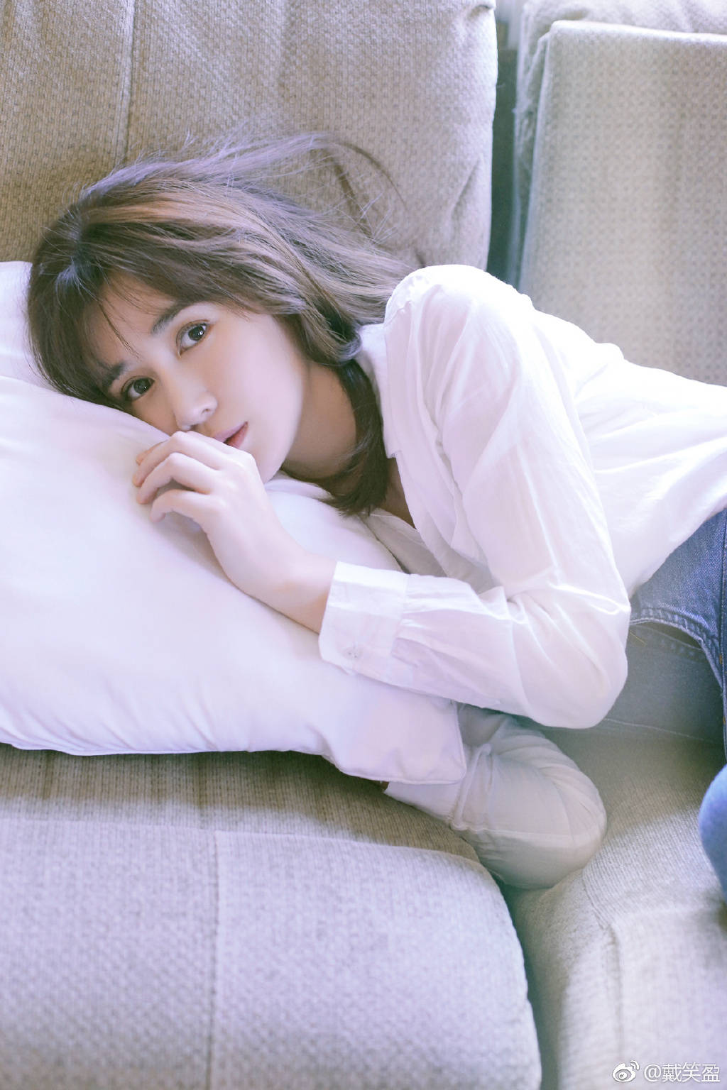 沙宝亮疑似出轨?女方是32岁演员已有女儿,私照曝光是标准美女