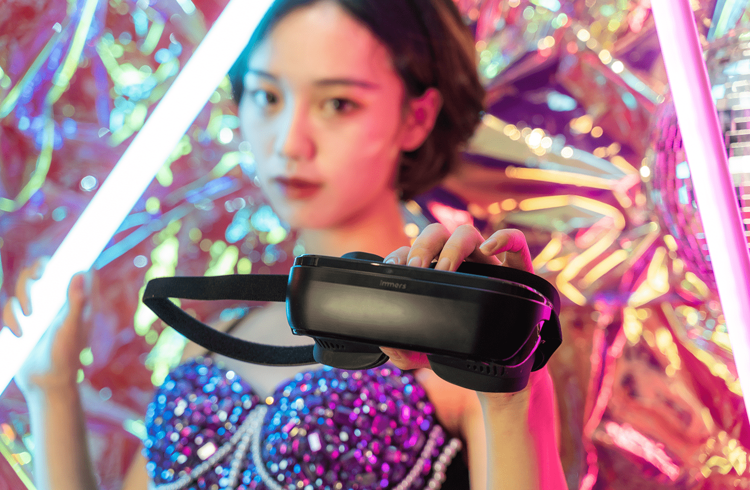 把max影院搬回家luciimmers体验