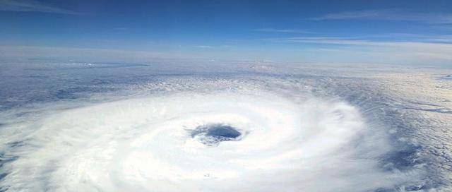 跨境电商海外仓美国站,"伊萨亚斯"飓风的蝴蝶效应正在凸显