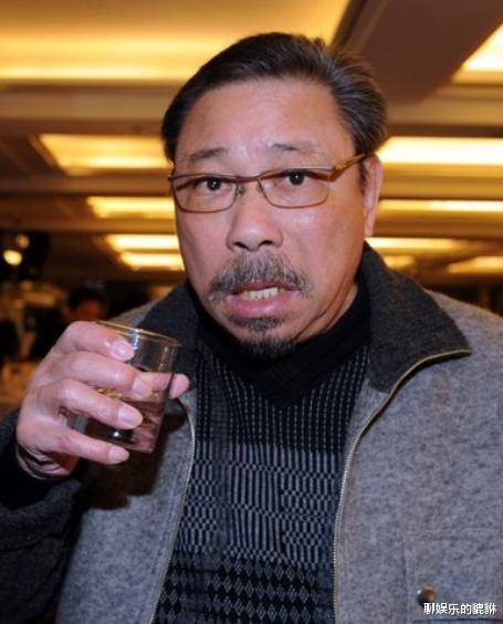 原创为躲警察进剧组,一不小心竟成了影帝,晚年与保姆"相依为命"