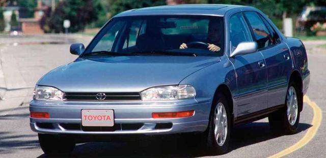 从第二代凯美瑞开始,丰田专门打造了海外版本xv系列,以适应海外市场的