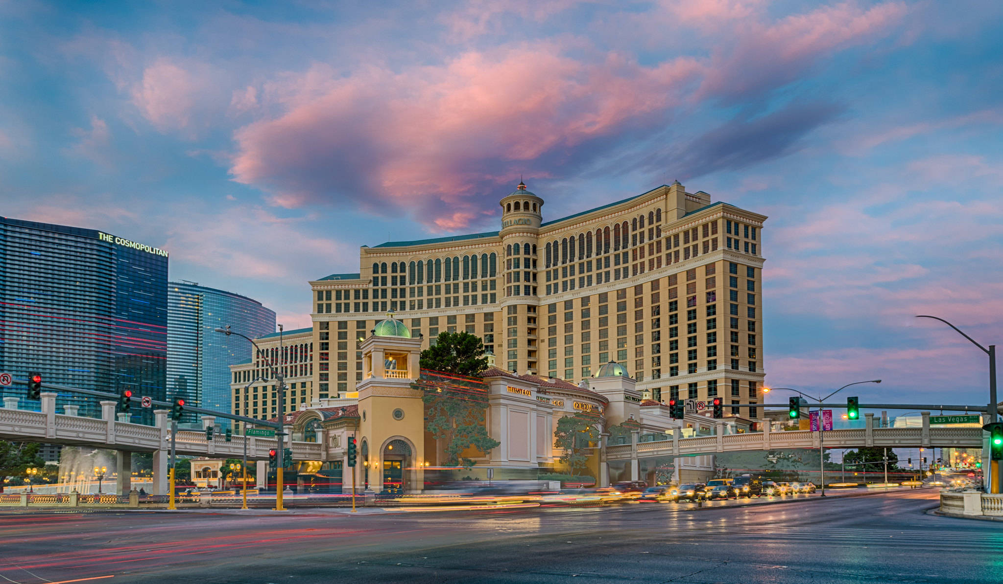 拉斯维加斯大都会酒店是位于美国内华达州拉斯维加斯赌城大道上的高级