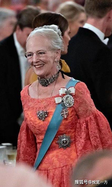 原创丹麦女王玛格丽特二世的时尚衣品奢华职业平民款应有尽有