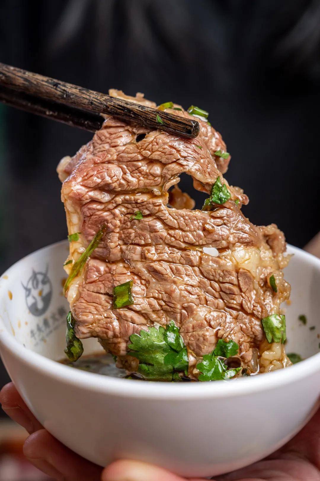 58"牛肉放题"!藏在桂城的江门牛肉料理店,现点现切,10款牛肉任吃