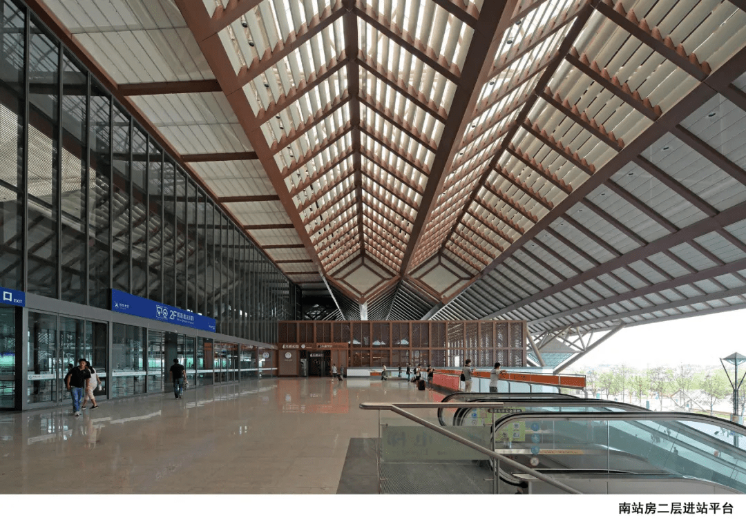 崔恺院士作品:苏州火车站站房