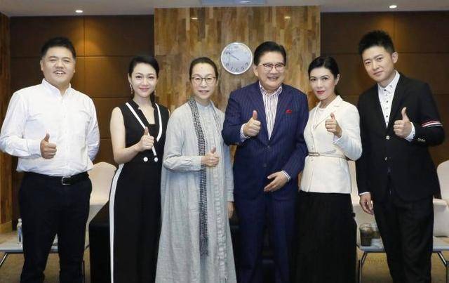 安徽台一姐周群有老公撑腰直播带货不为赚钱称不买也没关系