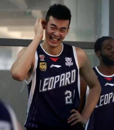 俞长栋和范子铭(范后面会说到)