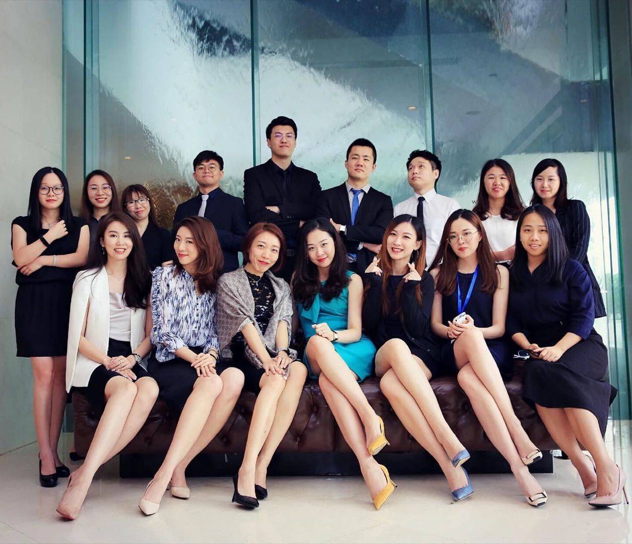 谷露专访atomic西区南区总监soniahong从明星顾问到明星团队成就铸造