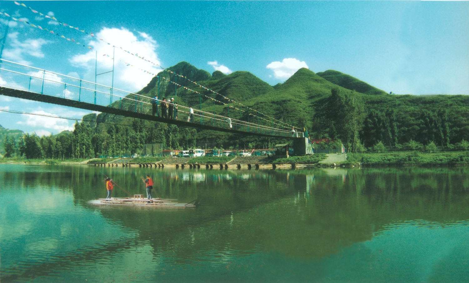 重点针对了玻璃栈道类"高风险项目",排查至今河北已经有25家景区的32