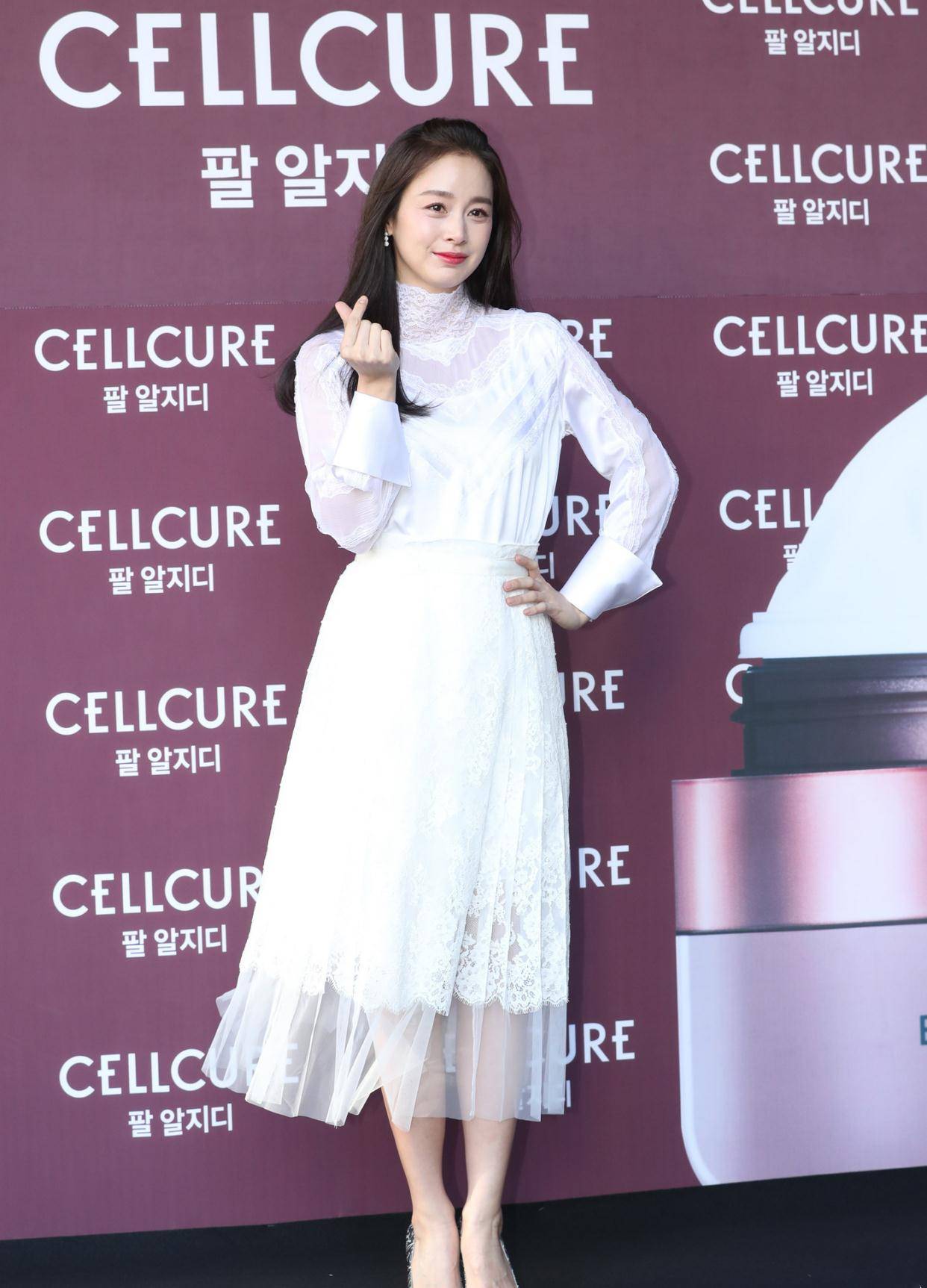 金泰熙时隔5年再拍剧扎丸子头挑战妈妈角色好状态哪像40岁