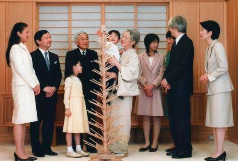 日本王室重男輕女!全都圍著悠仁親王轉,3位公主淪為背景板