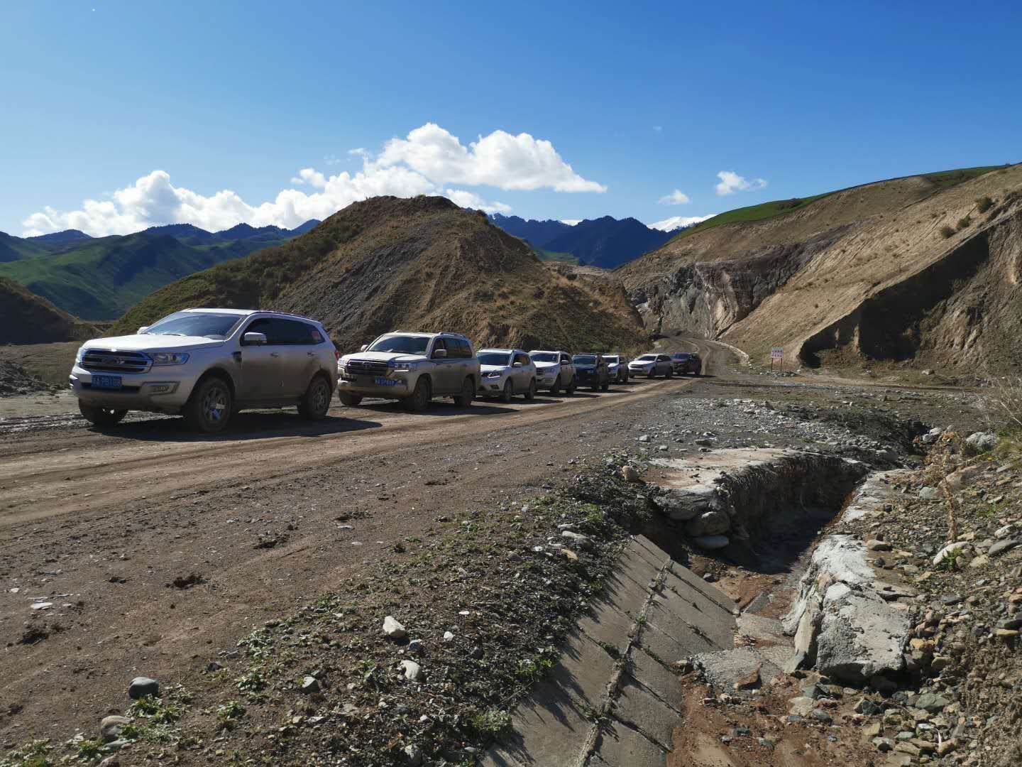 旅行的意义是什么?看完"铁撼子"3年越野路就懂了